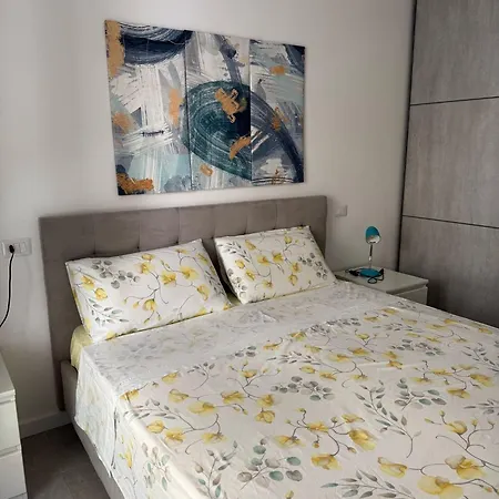 A Casa Di Martina Posizione Con Posto Auto Lägenhet *